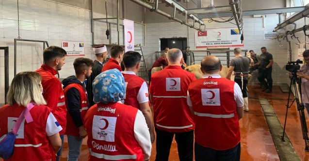 Crveni polumjesec Turkiye i ove godine dijeli kurbansko meso socijalno ugroženima u BiH
