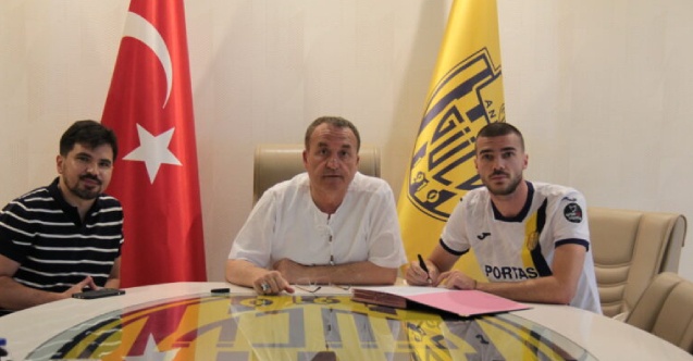 Nihad Mujakić novi fudbaler turskog Ankaragucua