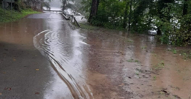 Hrvatskoj prijete poplave: Kod Karlovca postavljene vreće s pijeskom
