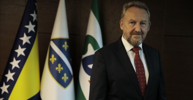 Izetbegović o Dodikovoj izjavi: Nije nas međunarodna zajednica tjerala da pravimo i čuvamo sve bogomolje u Sarajevu i širom BiH