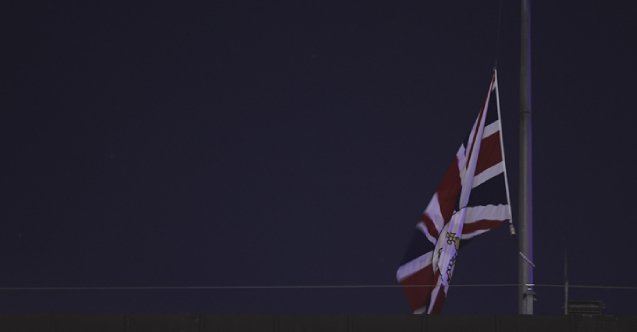 Odgođene brojne aktivnosti: U Velikoj Britaniji nastupila desetodnevna žalost