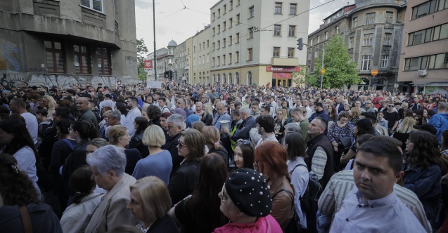 Sarajevo: Više hiljada građana na protestu povodom tragične smrti doktorice Azre Spahić