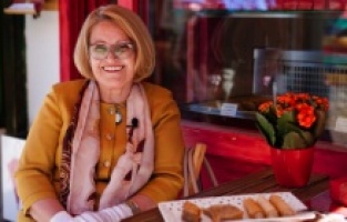 (VIDEO) Bajramski razgovori: Baklave iz dućana Bedrije Tulek vraćaju tradiciju u BiH