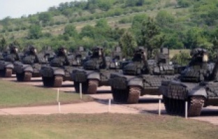 Rusija donirala Vojsci Srbije 30 tenkova i 30 oklopnih vozila