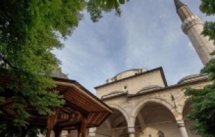 Reis Kavazović u Begovoj džamiji u Sarajevu: Dijalog je put do dogovora