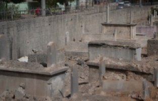 Izrael ni mrtvima ne da mira: Više od 200 mezara potpuno je oštećeno, a deseci djelimično