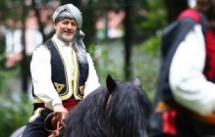 Pet stoljeća stara tradicija: Ajvaz deda i Ajvatovica