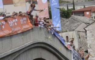 Mostar: Počeli 455. skokovi sa Starog mosta