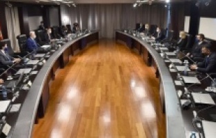 Vlada Crne Gore pomaže: Ulje za siromašne, ograničavanje cijene hljeba