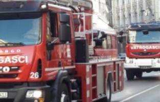 Sarajevski vatrogasci pomažu u gašenju požara u Jablanici