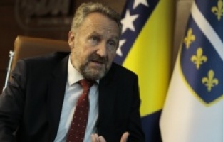 Izetbegović: Srbiji trebaju dobri odnosi na Balkanu