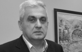 Preminuo Ljubo Bešlić, gradonačelnik sa najdužim mandatom
