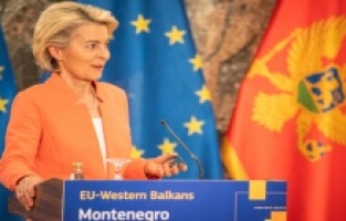 Ursula von der Leyen u Crnoj Gori: Neophodan kompromis i politički dijalog