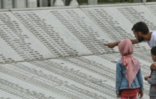 Udruženje žrtava i svjedoka genocida uputile poziv Dodiku i Čubriloviću da smire tenzije