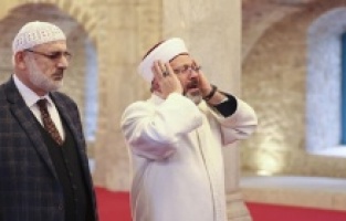 (VIDEO) Ali Erbas proučio ezan u azerbejdžanskoj džamiji prvi put nakon oslobođenja od okupacije