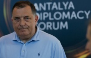 Dodik za The Guardian: Ako Zapad uvede sankcije pomoći će Kina i Rusija