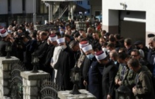Dženaza-namaz srebreničkoj majci Hajri Ćatić: Još jedna majka Srebrenice koja nije doživjela da ukopa svoje dijete