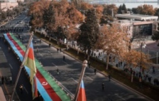 Hiljade ljudi marširalo povodom pobjede Azerbejdžana u Karabahu