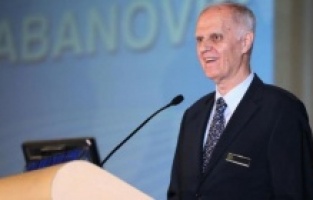 Prof. dr. emeritus Asif Šabanović među 2 posto naučnika u svijetu s najvećim uticajem citiranosti