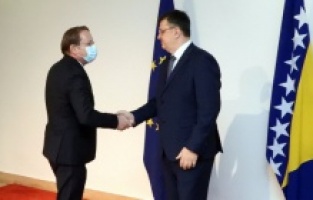 Tegeltija sa Varhelyijem:  Razgovarano o aktuelnoj političkoj i ekonomskoj situaciji u BiH i regionu