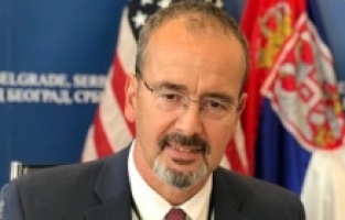 Godfrey: „Zašto se Srbija naoružava?“