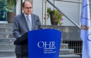 Christian Schmidt: Vrijeme je da Republika Srpska ima dan koji mogu slaviti svi njeni građani