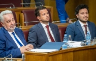 Kriza vlasti u Crnoj Gori: Krivokapić podnio incijativu za smjenu Abazovića