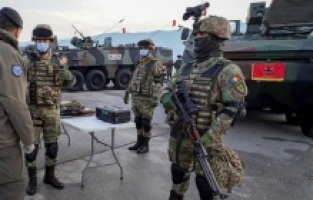 Rumunija u EUFOR poslala motorizovani vod oklopnih transportera