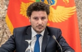 Sve oči uprte u Abazovića: Najbliži premijerskoj funkciji