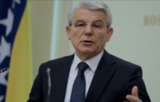Džaferović: "Svima je jasno da je Dodik prijetnja miru"