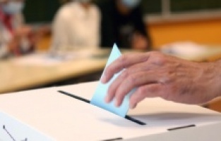 Preliminarni rezultati: U Ulcinju najviše mandata koaliciji "Za novi početak", u Beranama koaliciji okupljenoj oko DPS-a