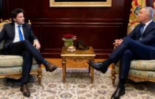 Đukanović predložio Abazovića za mandatara za sastav nove Vlade Crne Gore