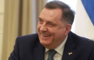 Dodik odgađa usvajanje zakona o vojsci i porezima