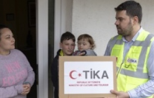 TIKA isporučila pakete za 200 ukrajinskih porodica u BiH