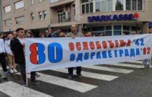 Provokacije u Prijedoru, organizatori poručili: "Bijele trake su laž, broj ubijenih preuveličan"