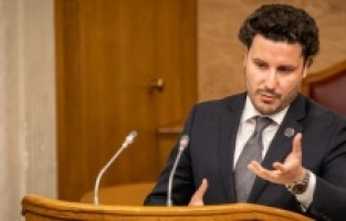 Abazović poručio: Vladu Crne Gore interesuju biznis, razvoj i dobra sezona