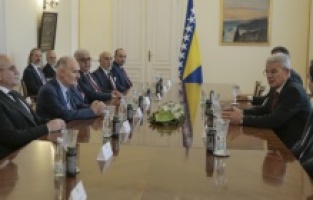 Džaferović sa delegacijom Trgovinske komore Istanbula: Unaprijediti ekonomsku saradnju BiH i Turkiye