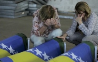 Iz Šejkovače ispraćena kolona s posmrtnim ostacima 16 žrtava zločina u Prijedoru