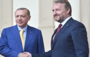 Izetbegović: " Plaćena je ogromna cijena u ljudskim životima"