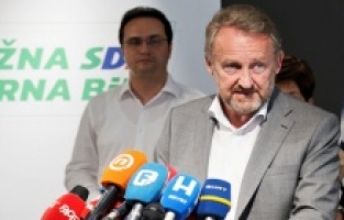 Izetbegović razgovarao sa Schmidtom: Poruka je da gospodin Schmidt procijeni s kakvim frontom otpora se suočavaju ovakve ideje