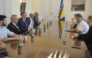 Komšić sa delegacijom Svjetskog saveza dijaspore BiH