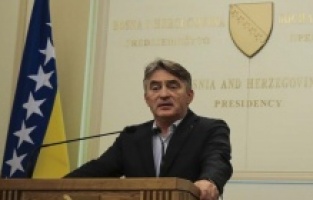 Komšić: Ne možemo dopustiti da još četiri godine provedemo u razbijanju blokada i beskorisnim optužbama