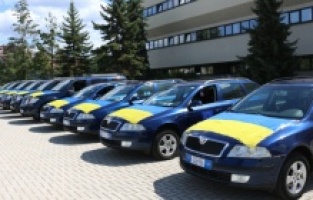 Misija EULEX donira Ukrajini 12 vozila punih humanitarne pomoći