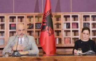 Rama: Albanija predložila postavljanje pomorske baze NATO-a u Draču