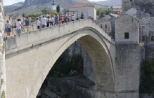 Sve spremno za 456. skokove sa Starog mosta: Broj skakača poznat u nedjelju