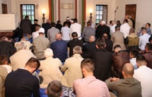 U Ferhat-pašinoj džamiji u Banjoj Luci klanjan bajram-namaz povodom Kurban-bajrama