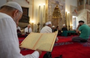 U Gazi Husrev-begovoj džamiji proučena dova za šehide 15. jula