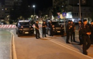 U Mitrovici se čuju sirene iako je mirno, granični prelazi Jarinje i Brnjak zatvoreni