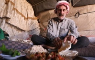 Visoke temperature zagorčale živote Sirijaca u kampovima u Idlibu