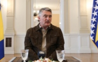 Komšić: Schmidt neće nametnuti zakon bez saglasnosti Njemačke